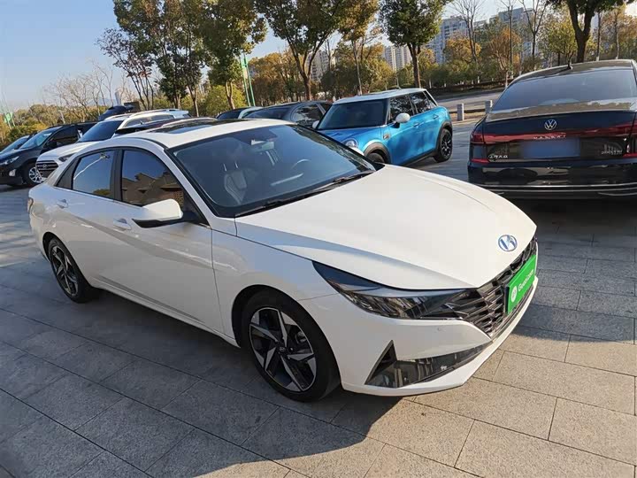 Фото 4 - Hyundai Elantra N line