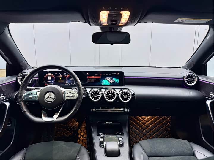 Фото 5 - Mercedes-Benz A-Class