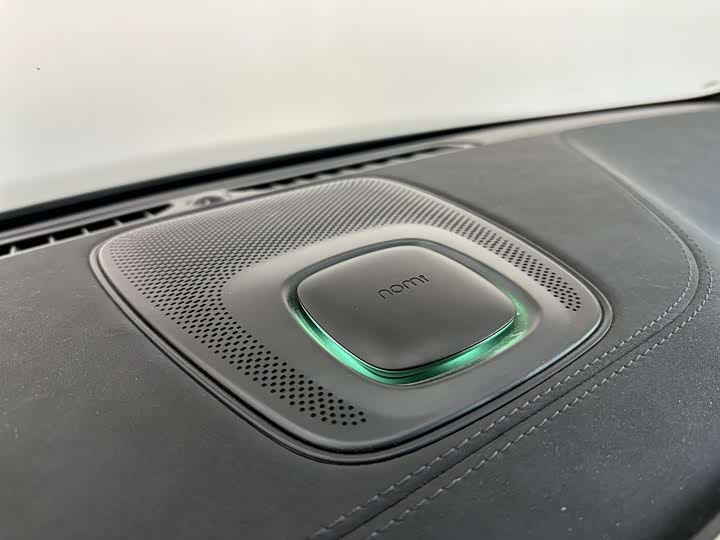 Фото 9 - Nio EC6