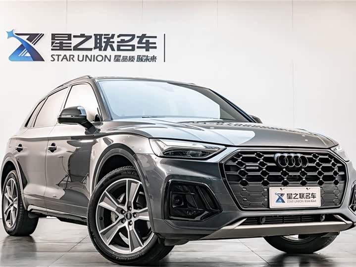 Фото 5 - Audi Q5L