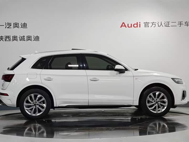 Фото 3 - Audi Q5L