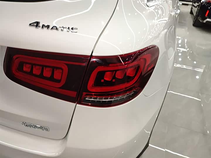 Фото 8 - Mercedes-Benz GLC-Class