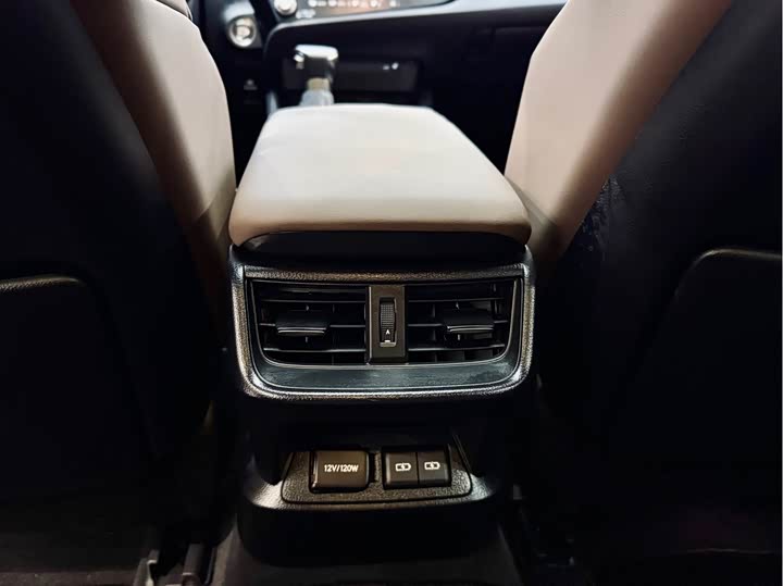 Фото 2 - Lexus ES