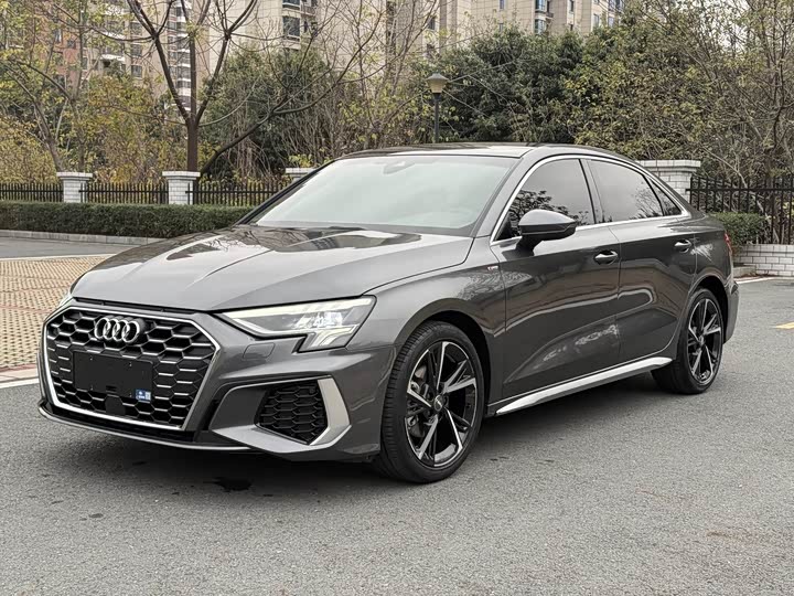 Фото 1 - Audi A3