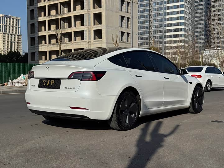 Фото 7 - Tesla Model 3