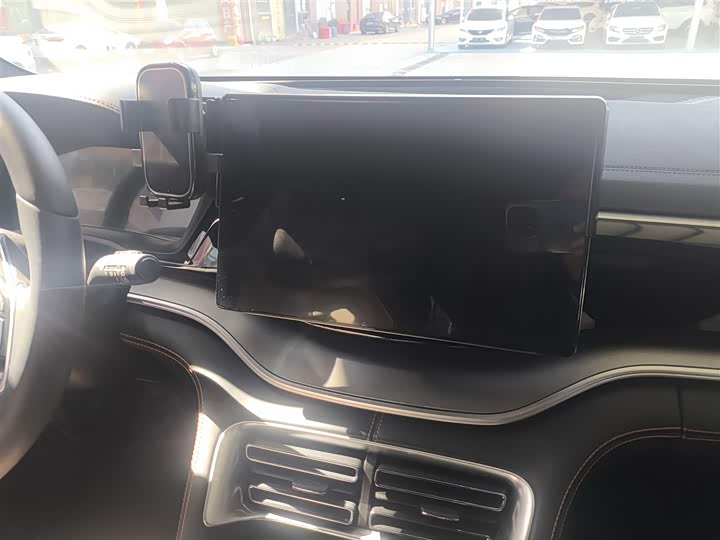 Фото 8 - BYD Song Plus