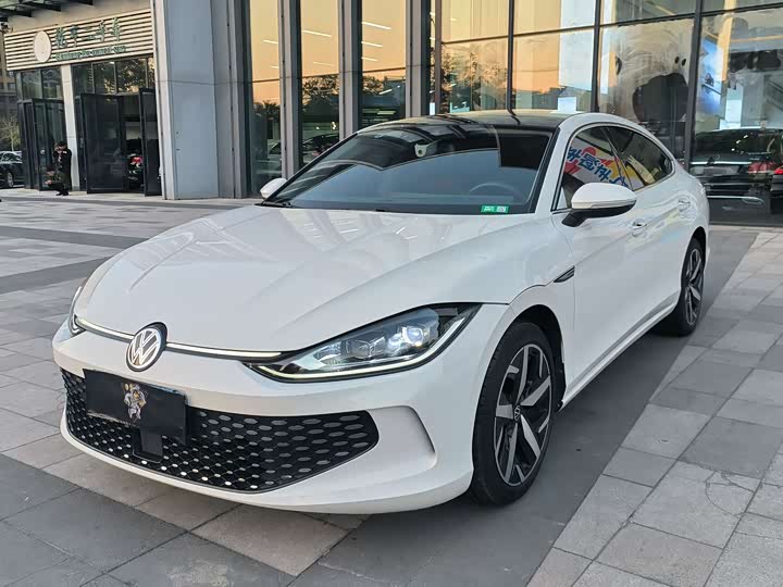 Фото 1 - Volkswagen Lamando L