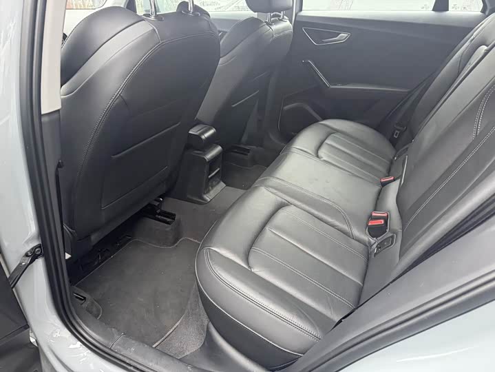 Фото 2 - Audi Q2L