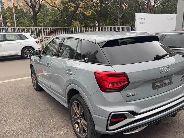 Фото 5 - Audi Q2L