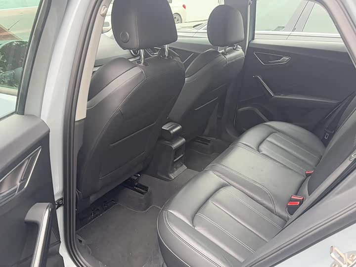 Фото 6 - Audi Q2L