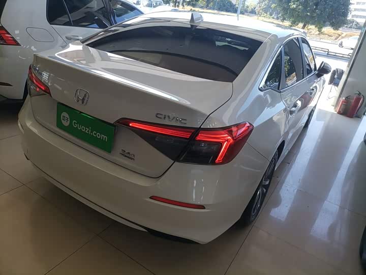 Фото 7 - Honda Civic