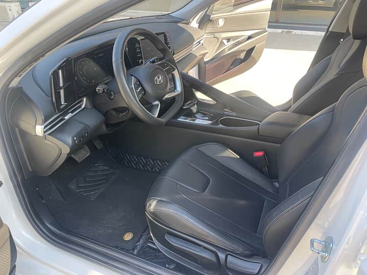 Фото 8 - Hyundai Elantra N line