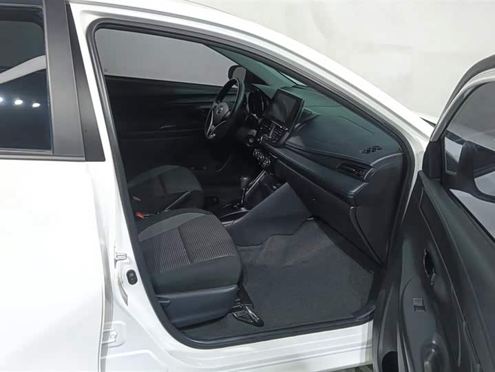 Фото 8 - Toyota Vios FS