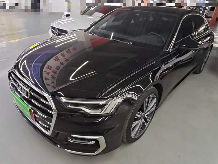 Фото 2 - Audi A6L