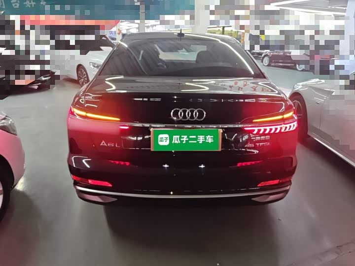 Фото 6 - Audi A6L