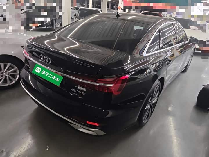 Фото 7 - Audi A6L