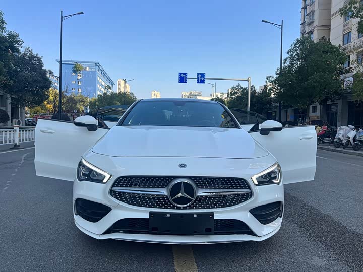 Фото 9 - Mercedes-Benz CLA-Class