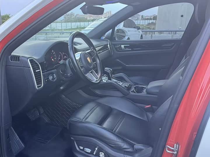 Фото 4 - Porsche Cayenne