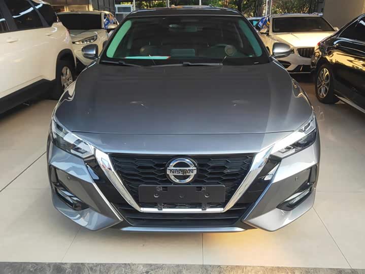 Фото 2 - Nissan Sylphy