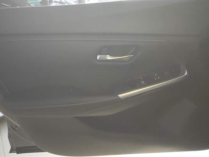 Фото 7 - Nissan Sylphy