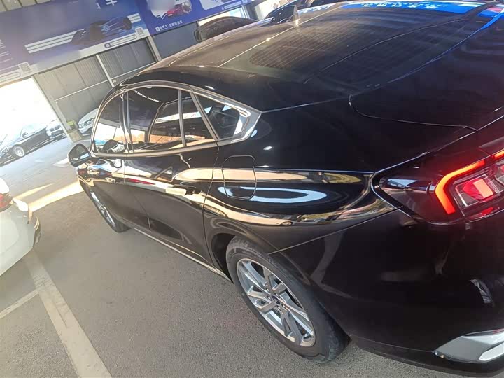 Фото 5 - Ford Mondeo