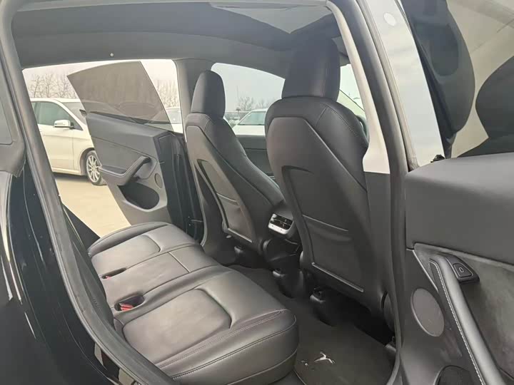 Фото 5 - Tesla Model Y