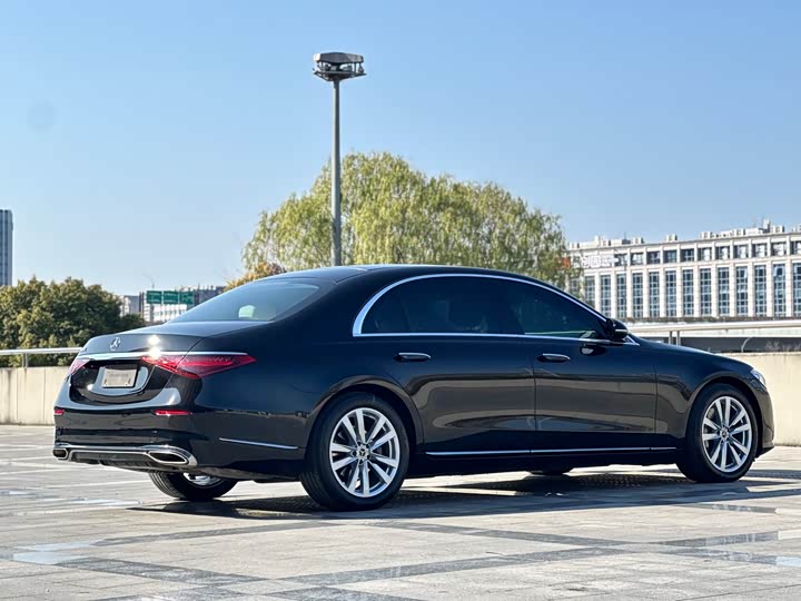 Фото 5 - Mercedes-Benz S-Class