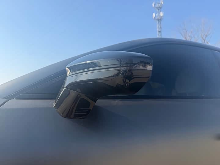 Фото 4 - Geely Galaxy E8