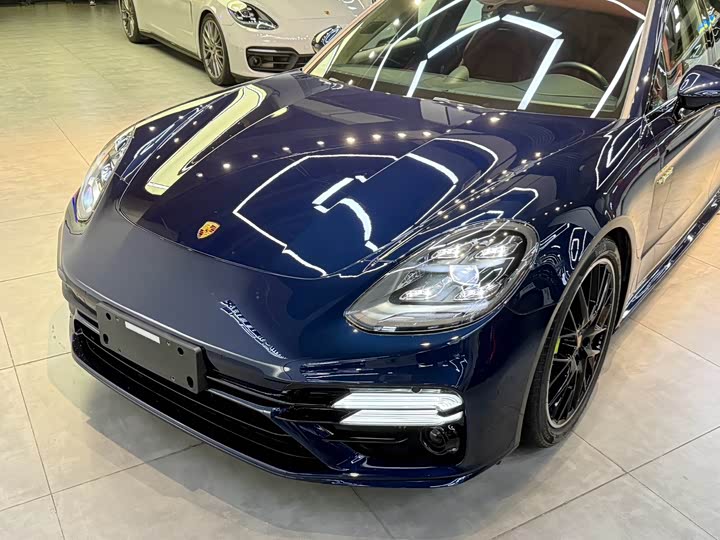 Фото 7 - Porsche Panamera Hybrid