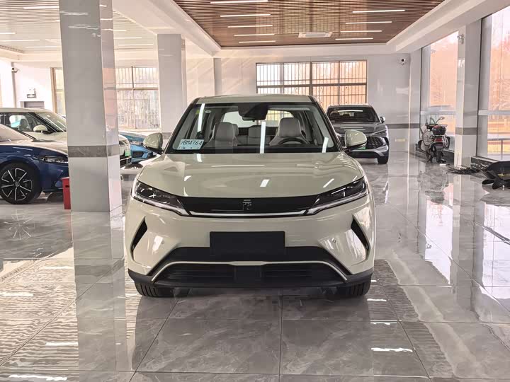 Фото 2 - BYD Yuan Up