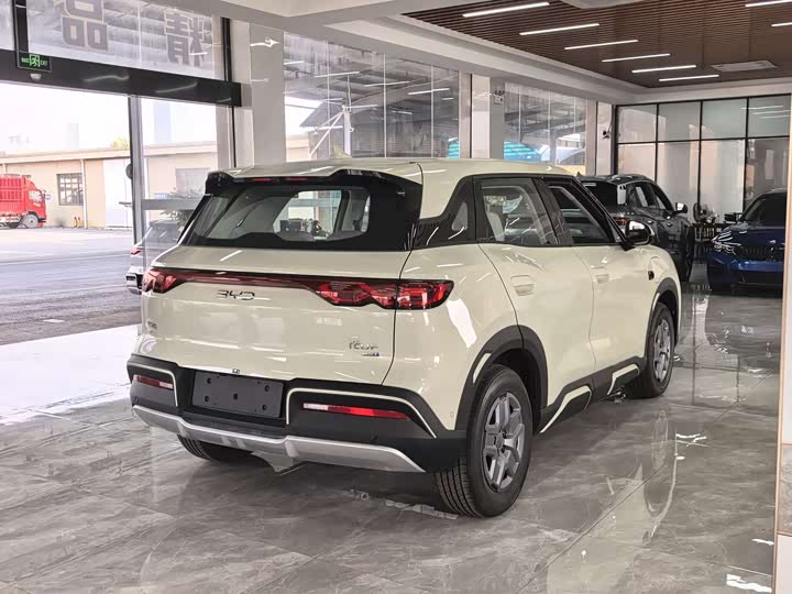 Фото 5 - BYD Yuan Up