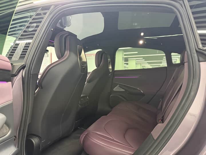 Фото 7 - Xiaomi SU7