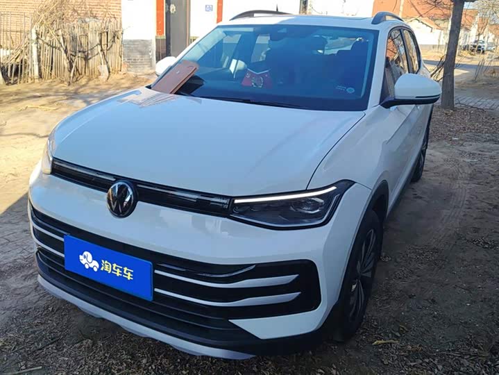 Фото 1 - Volkswagen Tharu