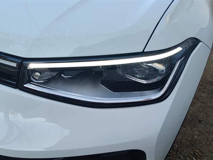 Фото 5 - Volkswagen Tharu