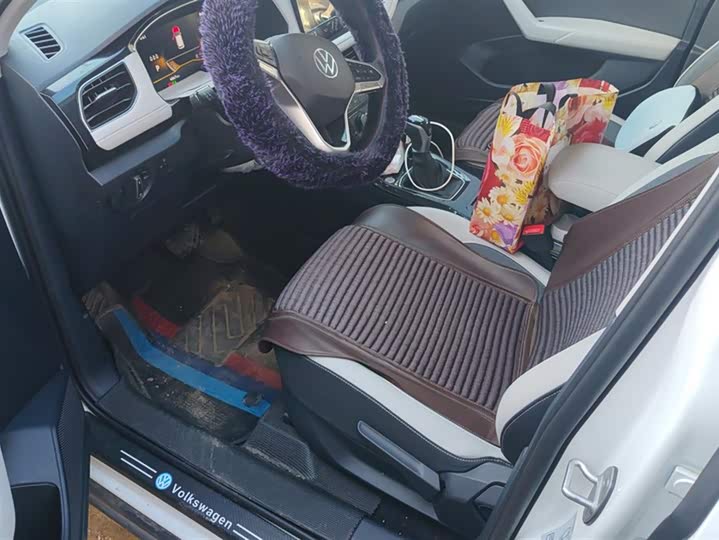 Фото 9 - Volkswagen Tharu