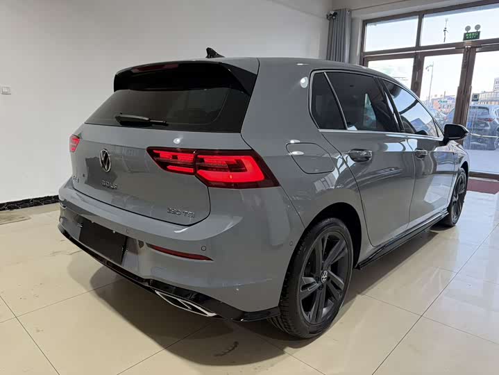 Фото 6 - Volkswagen Golf