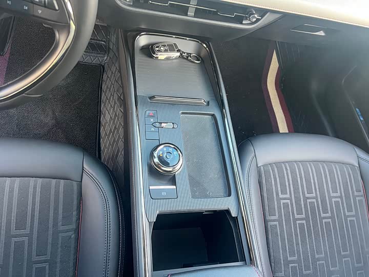 Фото 9 - Ford Mondeo