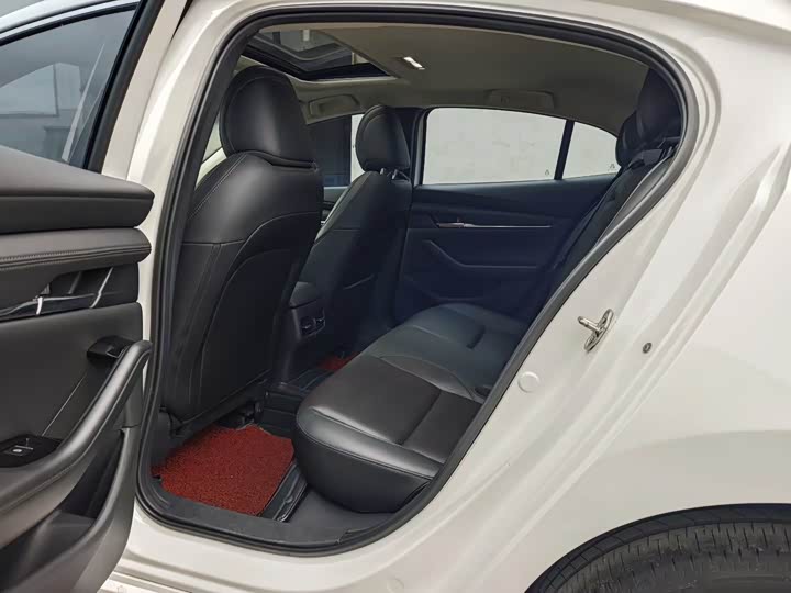 Фото 3 - Mazda 3 (Axela)