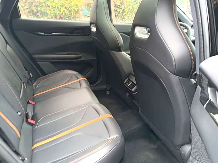 Фото 9 - Changan UNI-V