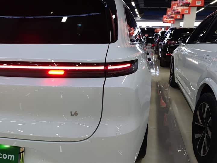 Фото 8 - LiXiang L6