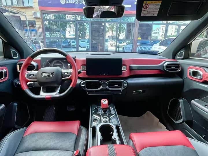 Фото 4 - Geely Icon