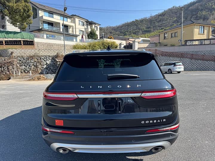 Фото 4 - Lincoln Corsair