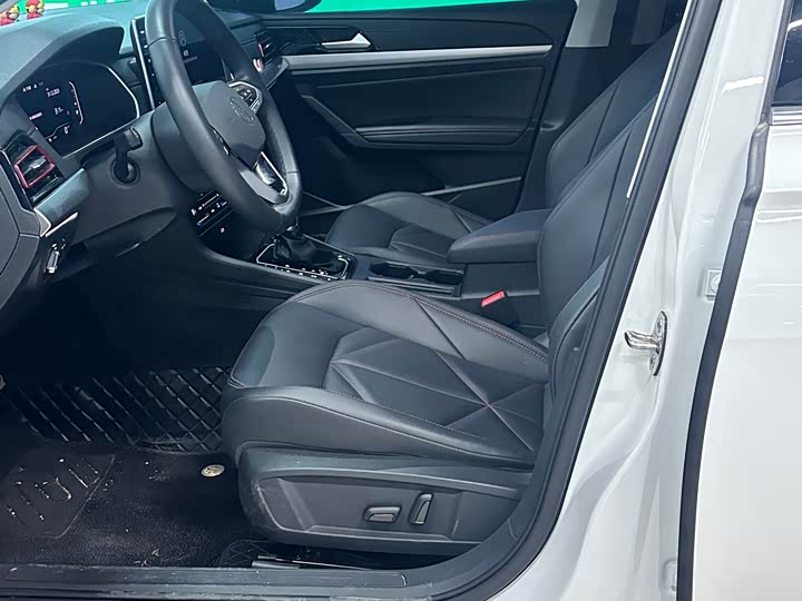 Фото 2 - Volkswagen Lavida