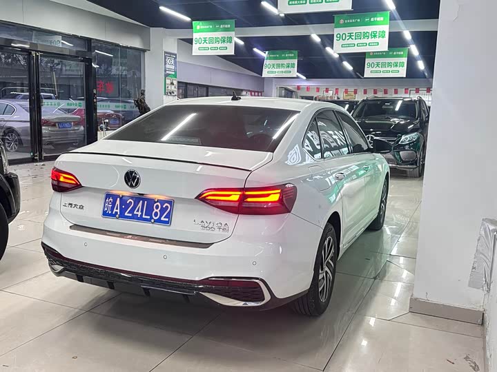 Фото 7 - Volkswagen Lavida