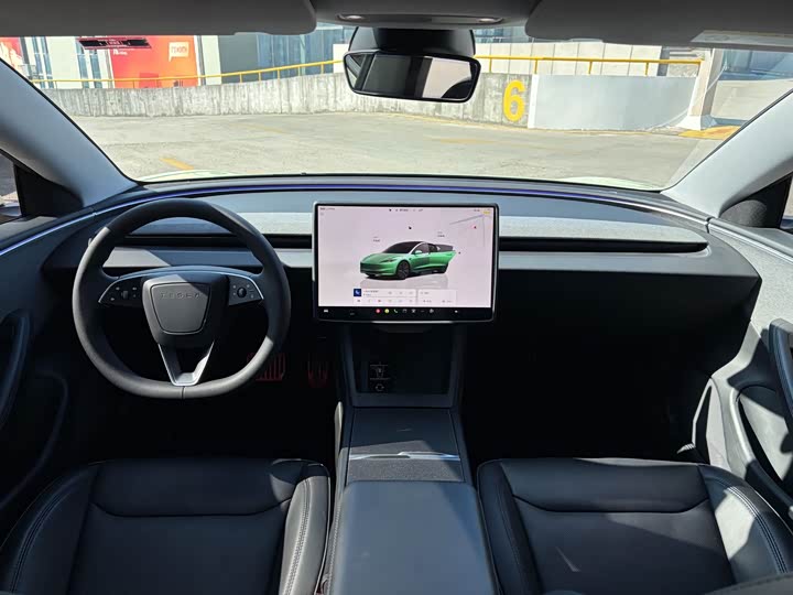 Фото 5 - Tesla Model 3
