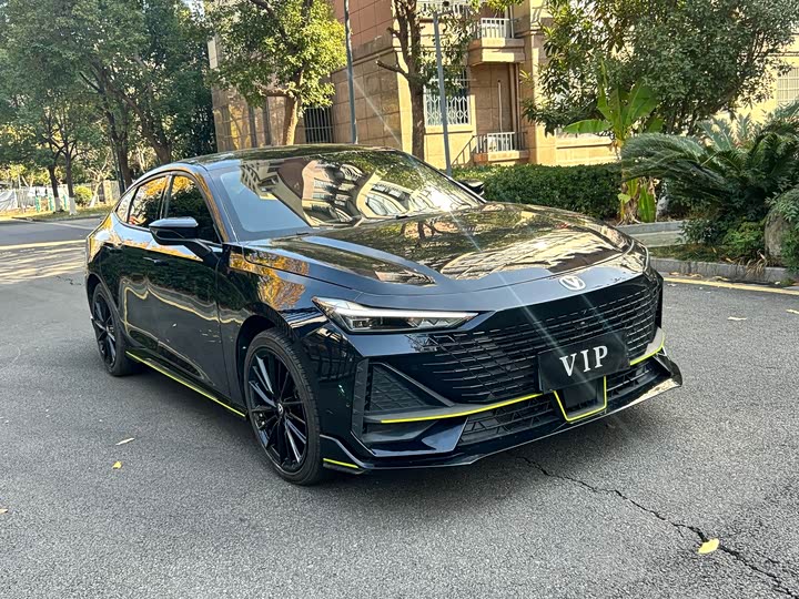 Фото 3 - Changan UNI-V