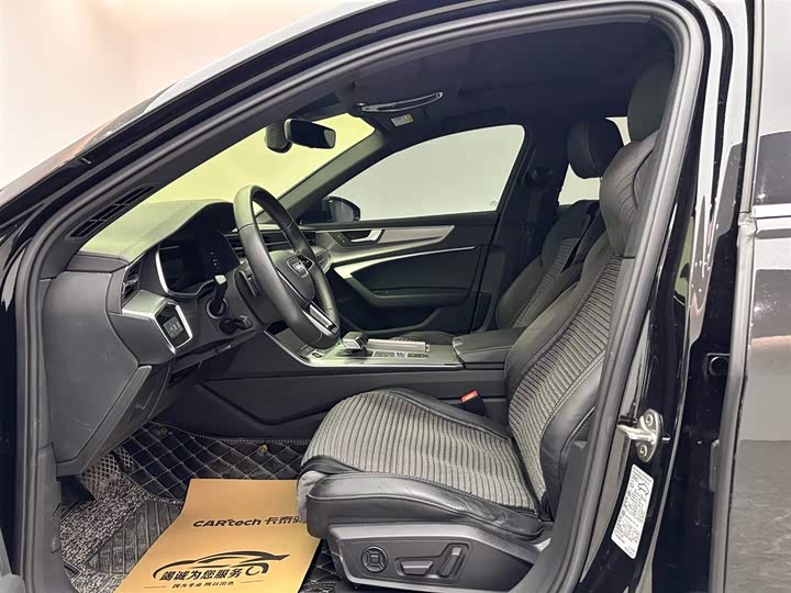 Фото 8 - Audi A6L