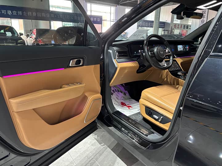 Фото 9 - LiXiang One