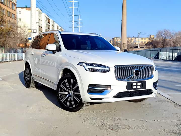 Фото 3 - Volvo XC90