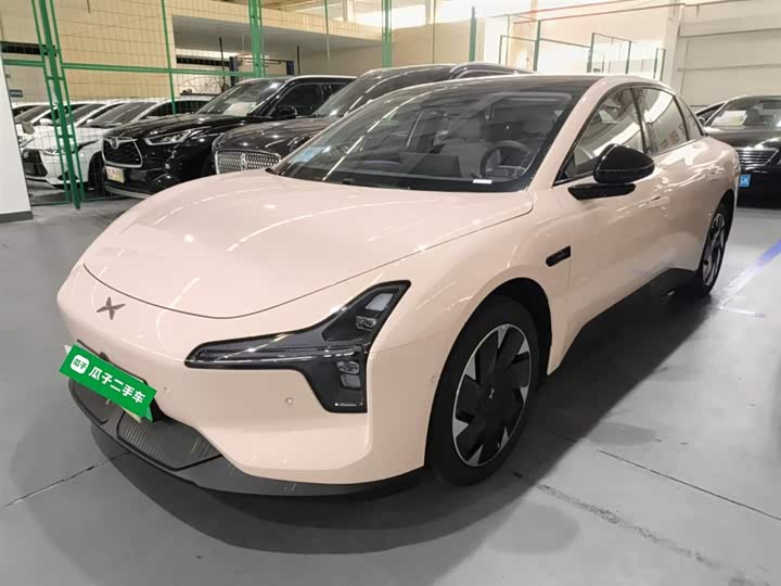 Фото 1 - XPeng Mona M03